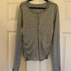Women's Gray Long Sleeve Top